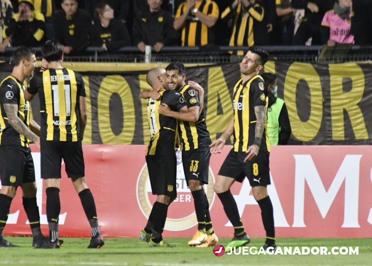Pronóstico: Club Olimpia (PAR) vs Peñarol (URU), miércoles 4 de mayo
